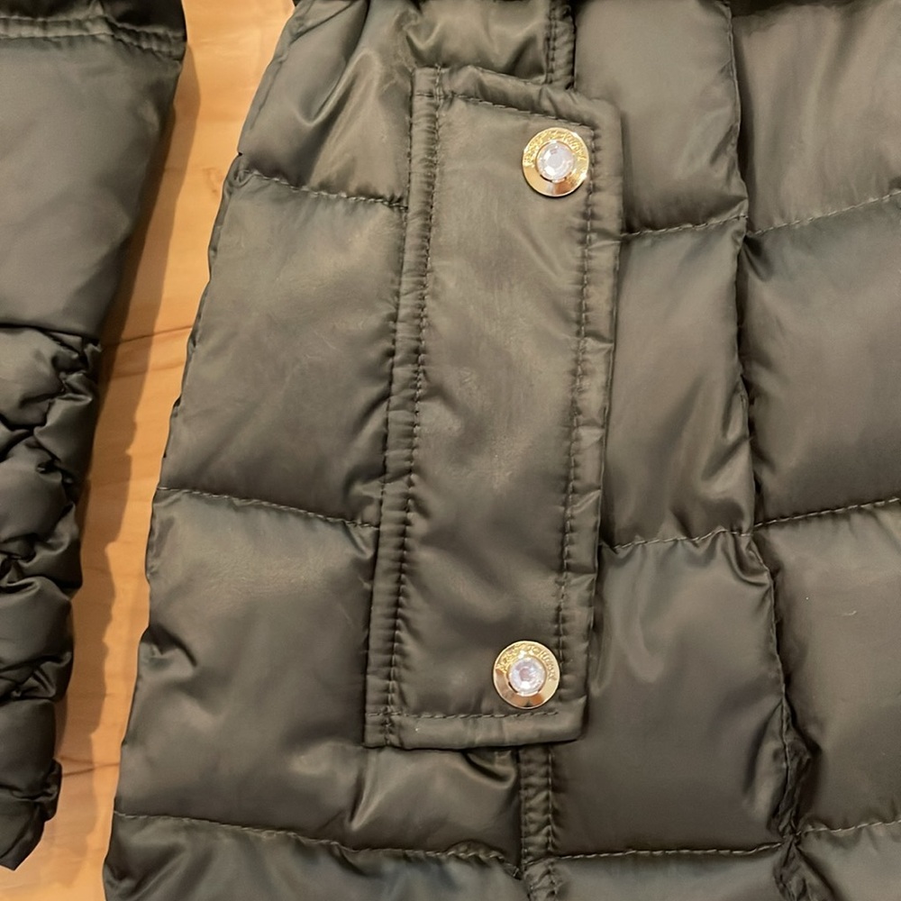 Winter jacket - Picture 4 of 10